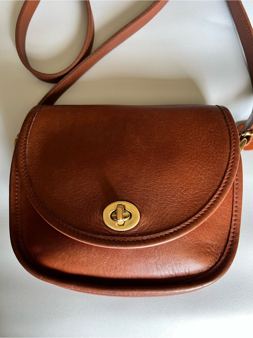 Vintage Coach British Tan Watson Leather Crossbody Bag Style # 9981 - Picture 2 of 16